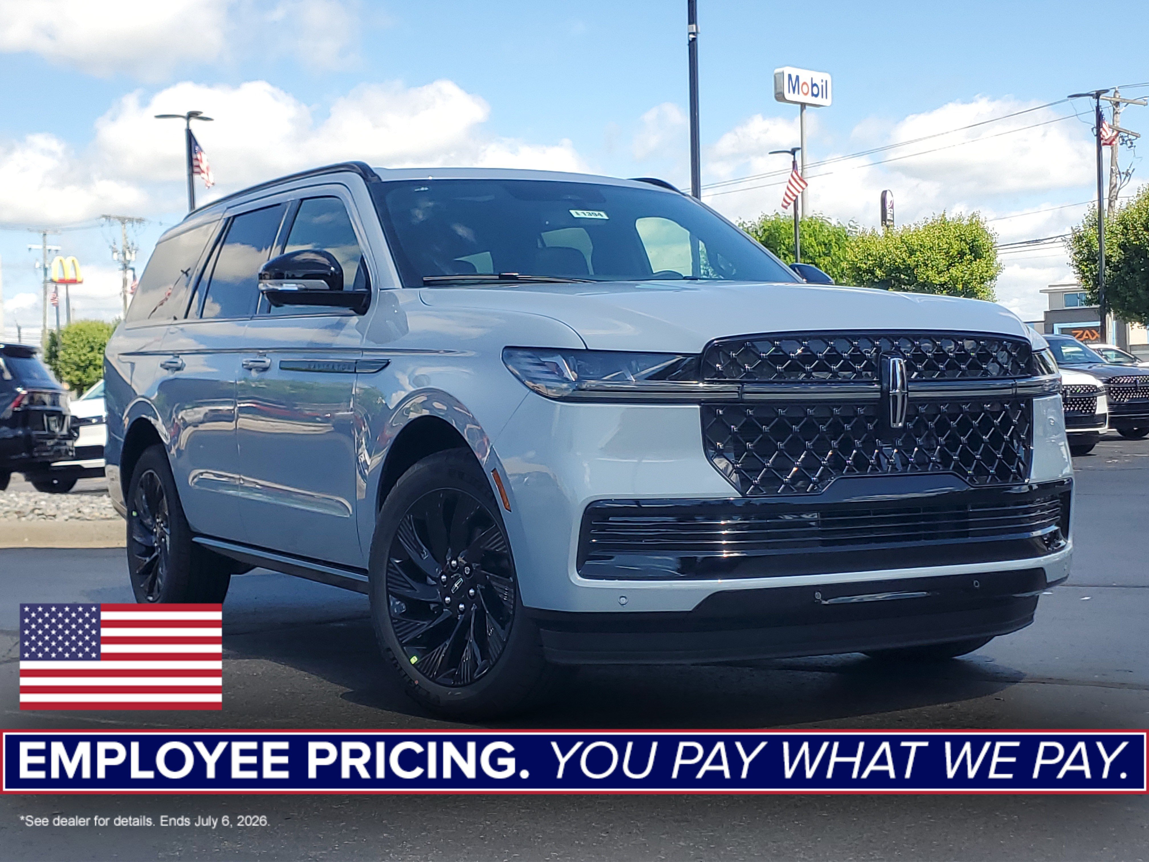 New 2026 Lincoln Navigator Reserve w/ Jet Appearance Package