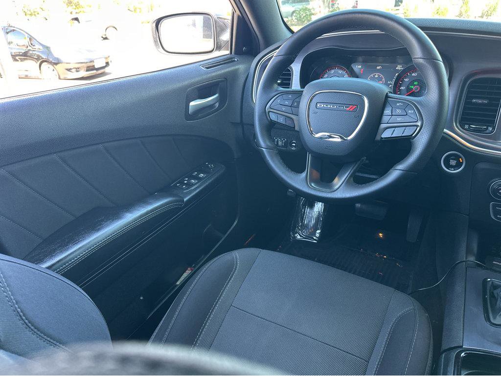 Used 2016 Dodge Charger SXT w/ Blacktop Package image 19
