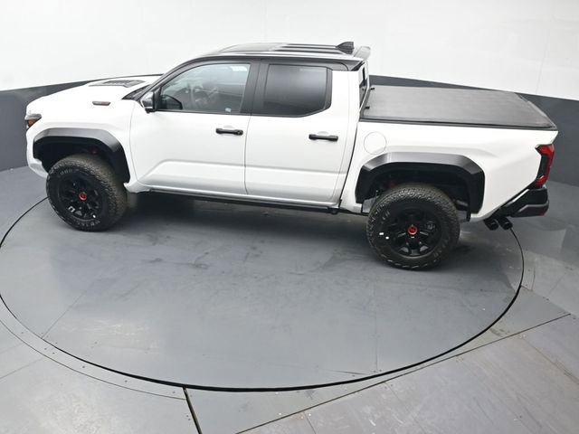 Certified 2025 Toyota Tacoma TRD Pro AWD/4WD image 38