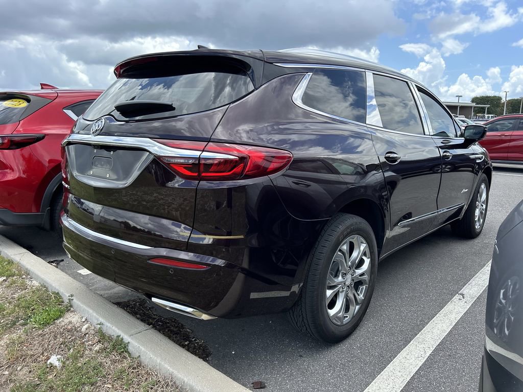 Used 2021 Buick Enclave Avenir w/ Avenir Technology Package FWD image 4