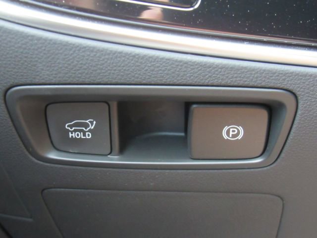 Used 2022 Genesis GV70 2.5T w/ Select Package image 41