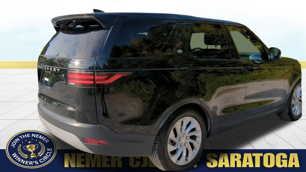 Used 2024 Land Rover Discovery S image 5