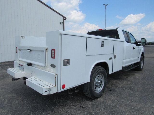 Used 2018 Ford F350 XL w/ Power Equipment Group AWD/4WD image 3