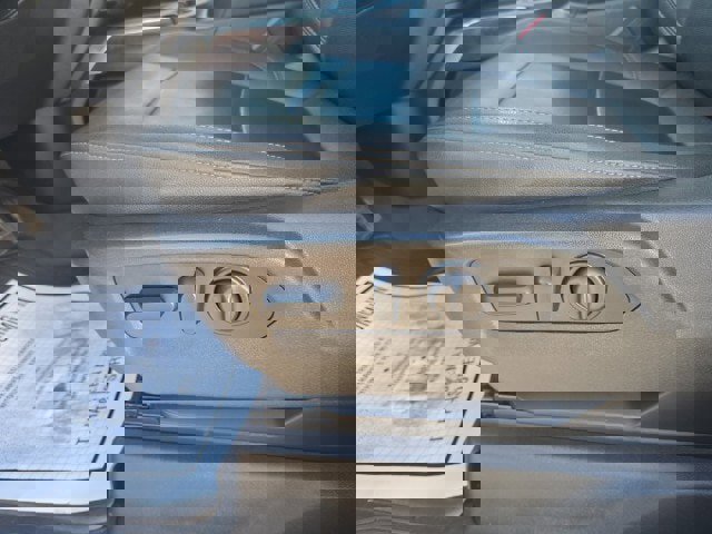 Used 2023 GMC Sierra 3500 SLT w/ SLT Convenience Package image 24