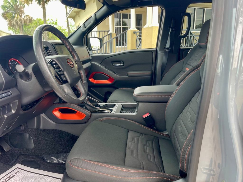 Used 2024 Nissan Frontier Pro-X image 11