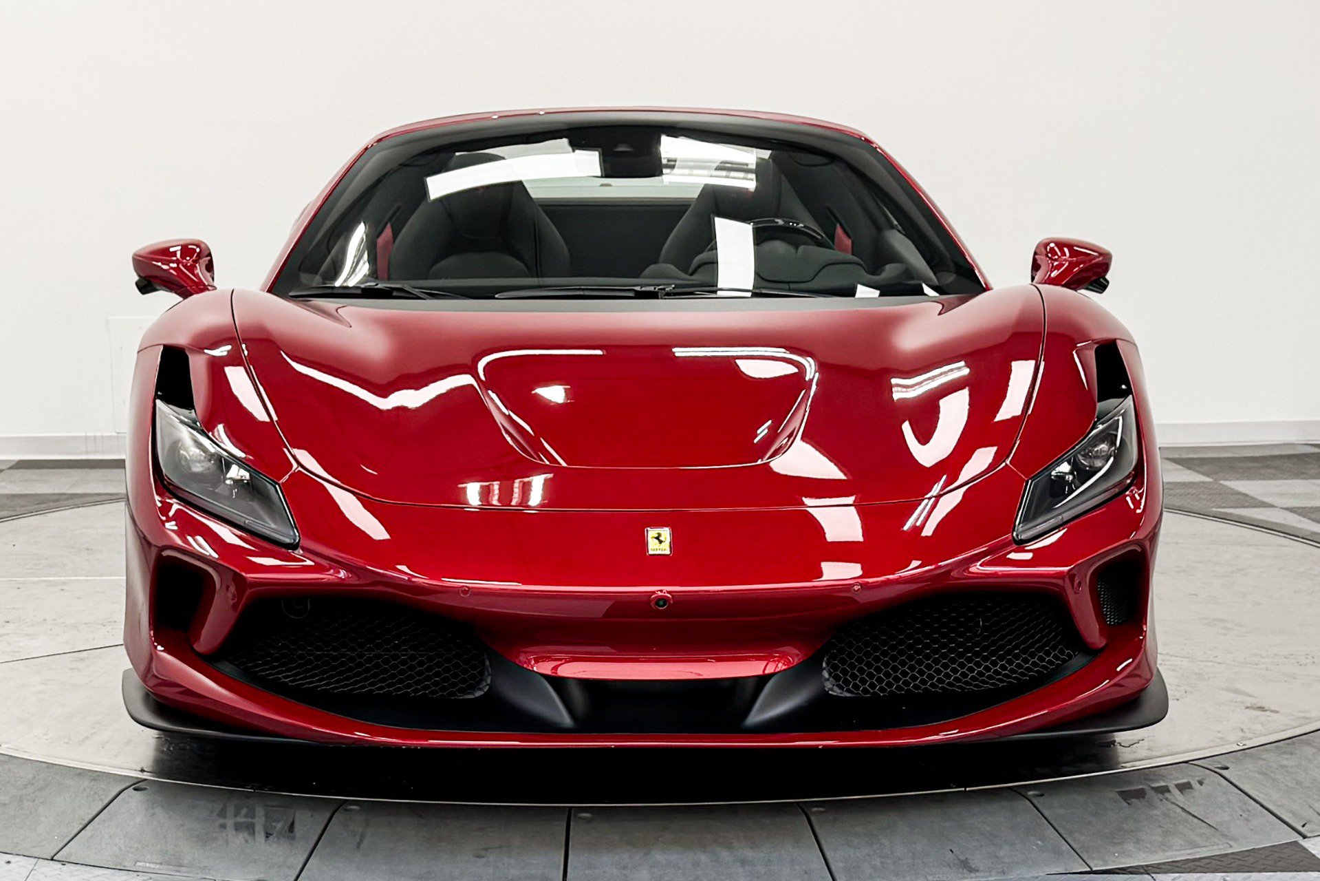 Used 2023 Ferrari F8 Tributo RWD image 4