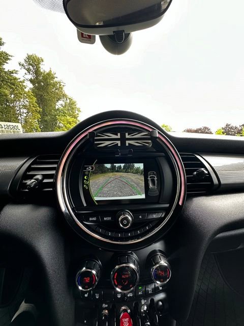 Used 2018 MINI Cooper 2-Door Hardtop FWD image 19