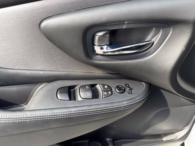 Used 2024 Nissan Murano SV AWD/4WD image 14
