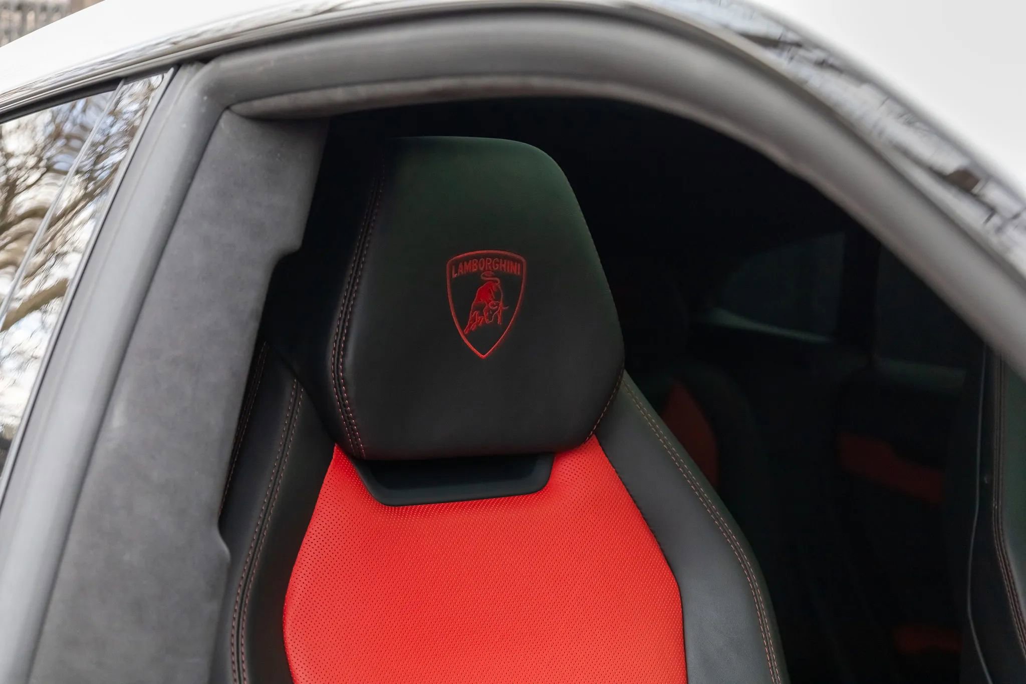 Used 2022 Lamborghini Urus image 50