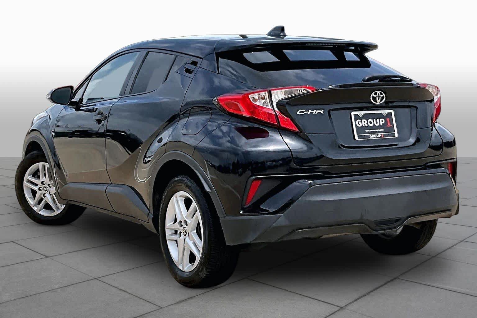 Used 2021 Toyota C-HR LE FWD image 12