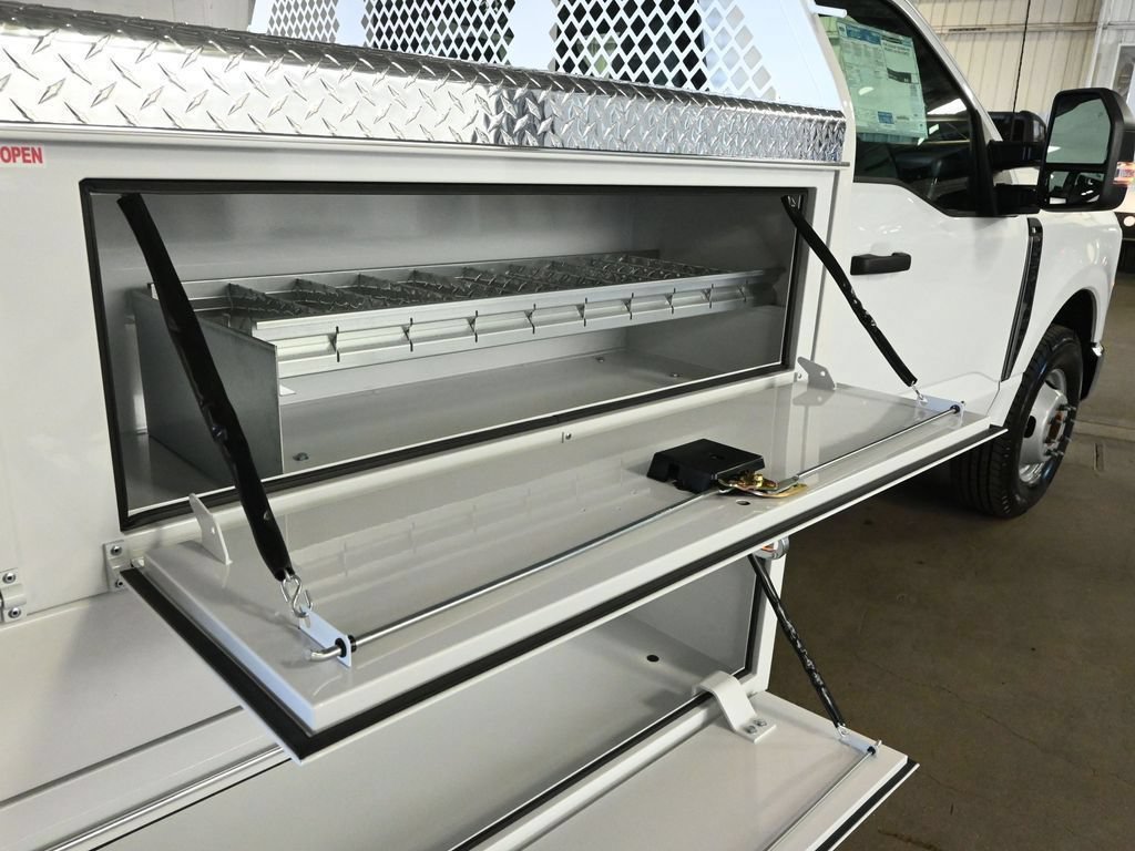 New 2026 Ford F350 XL w/ XL Chrome Package RWD image 51