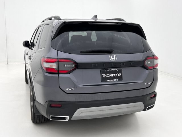 Used 2023 Honda Pilot Elite image 8