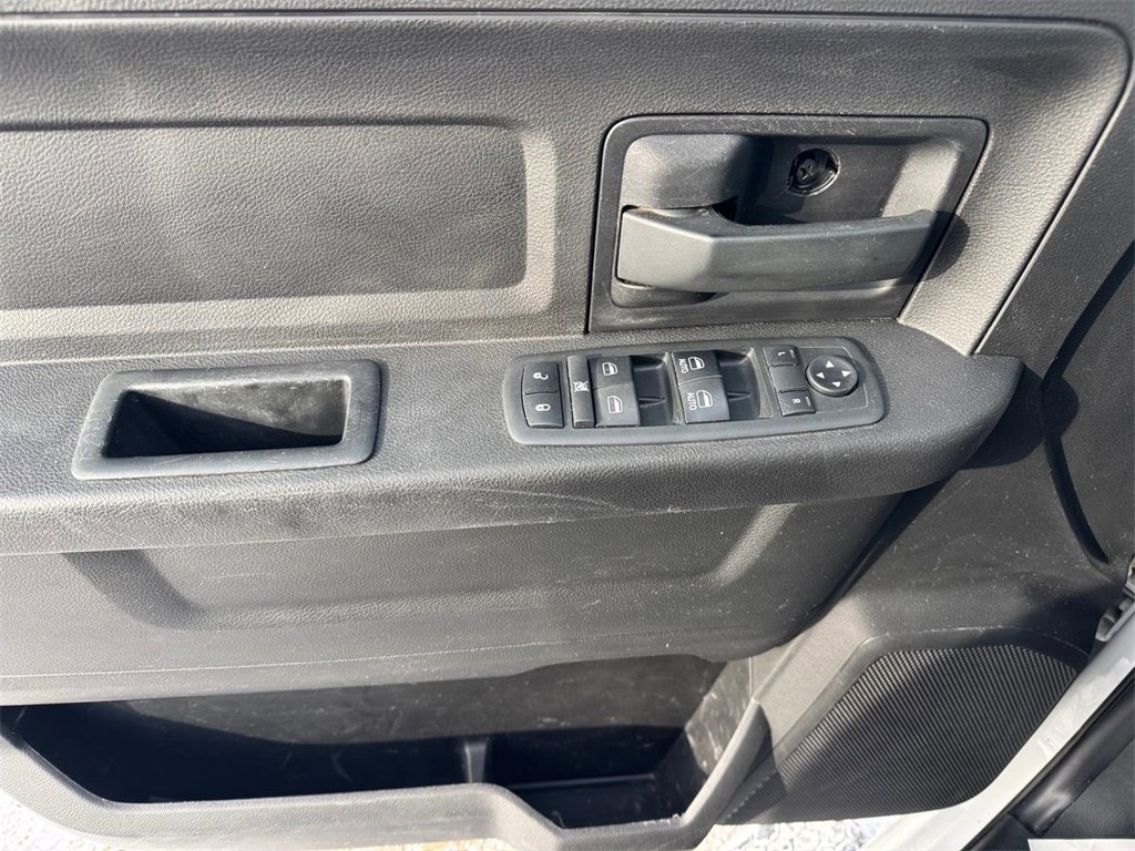 Used 2018 RAM 2500 Tradesman w/ Chrome Appearance Group image 20