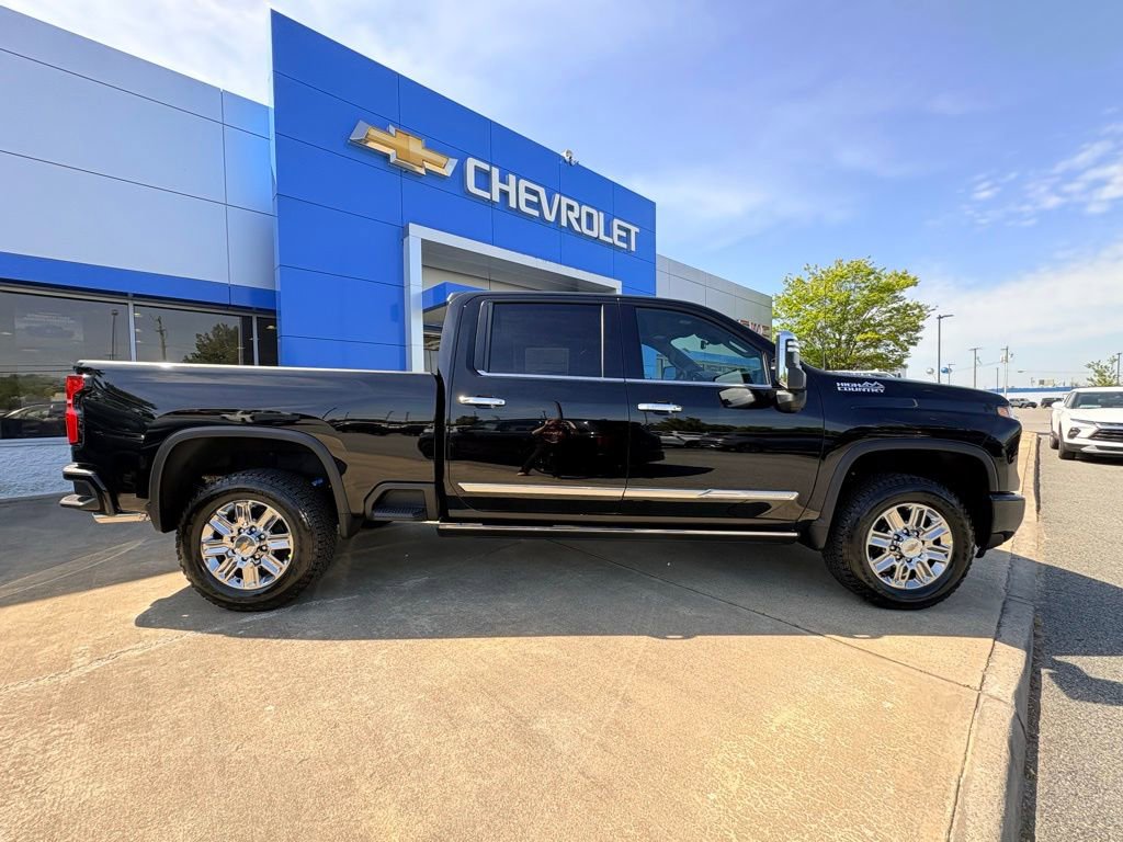 New 2026 Chevrolet Silverado 2500 High Country w/ Technology Package AWD/4WD image 2