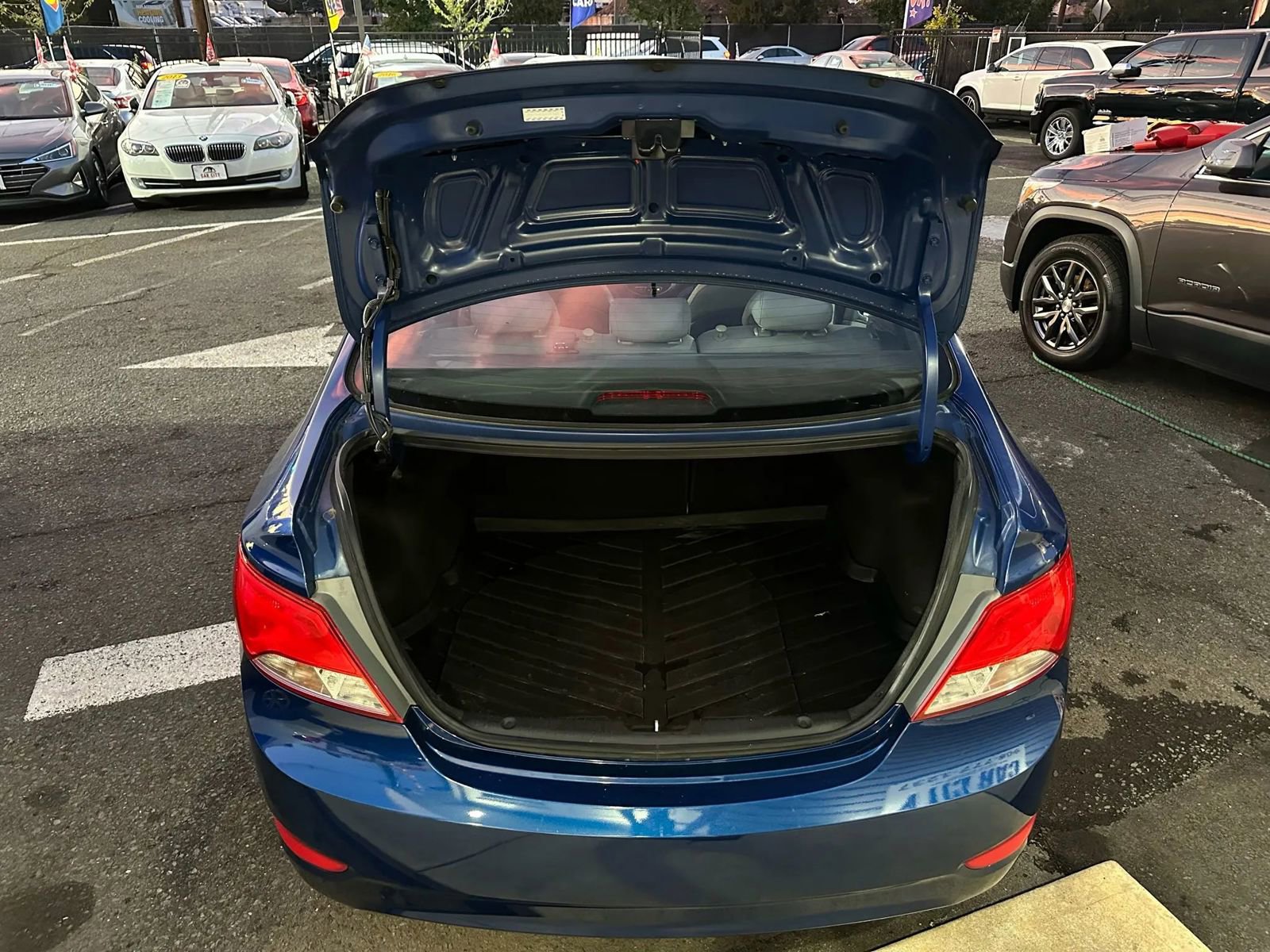 Used 2016 Hyundai Accent SE w/ Option Group 03 image 15