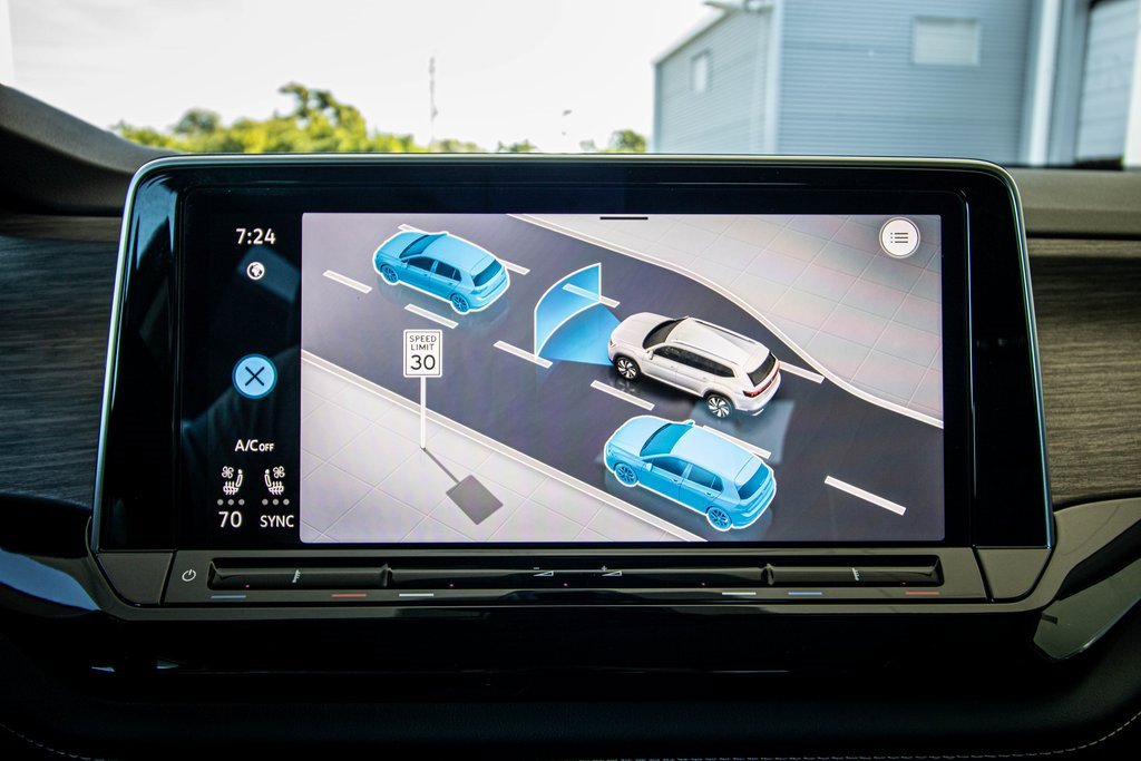 New 2026 Volkswagen Atlas SEL Premium R-Line image 6