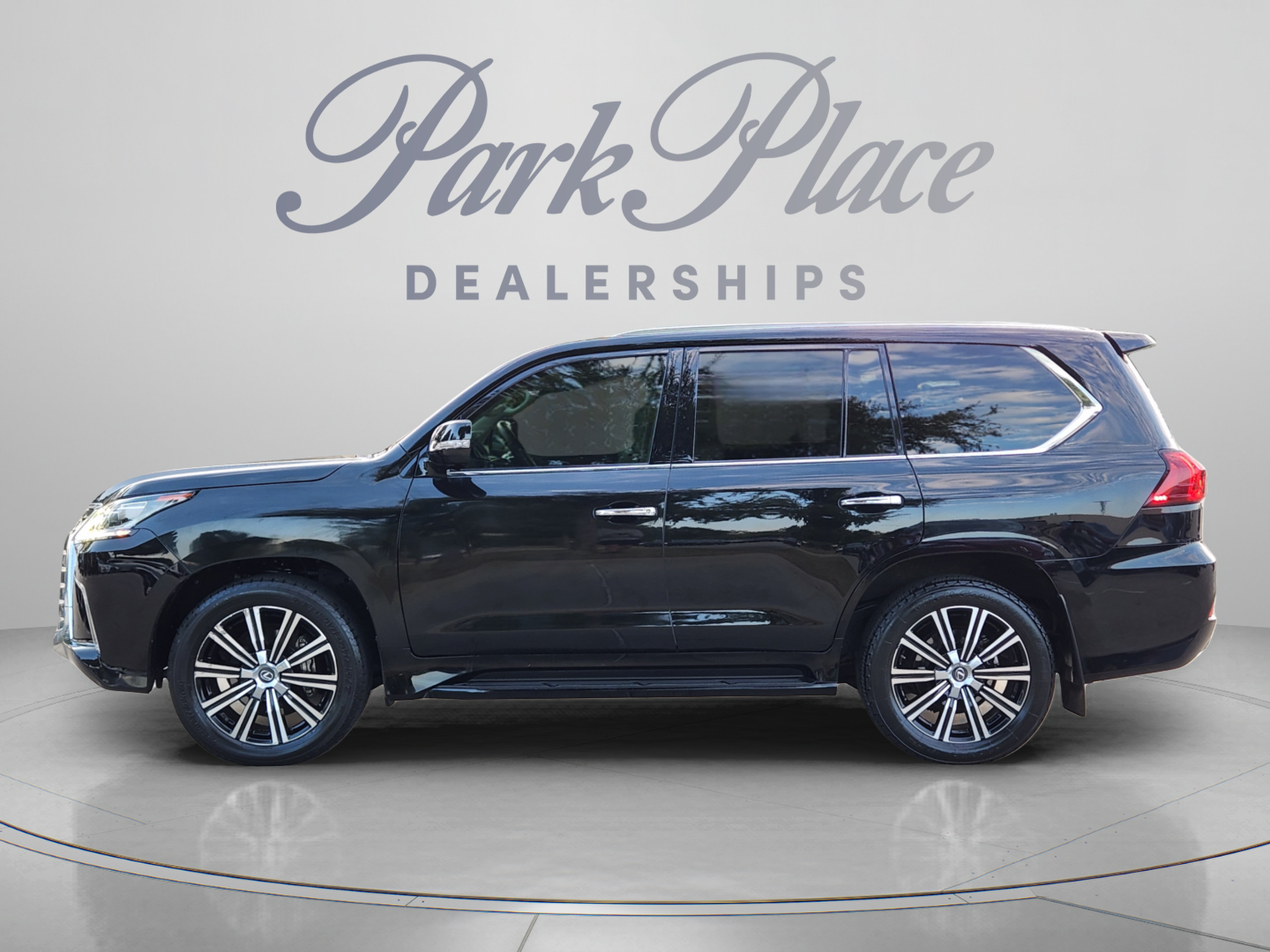 Used 2021 Lexus LX 570 4WD w/ Luxury Package video 2