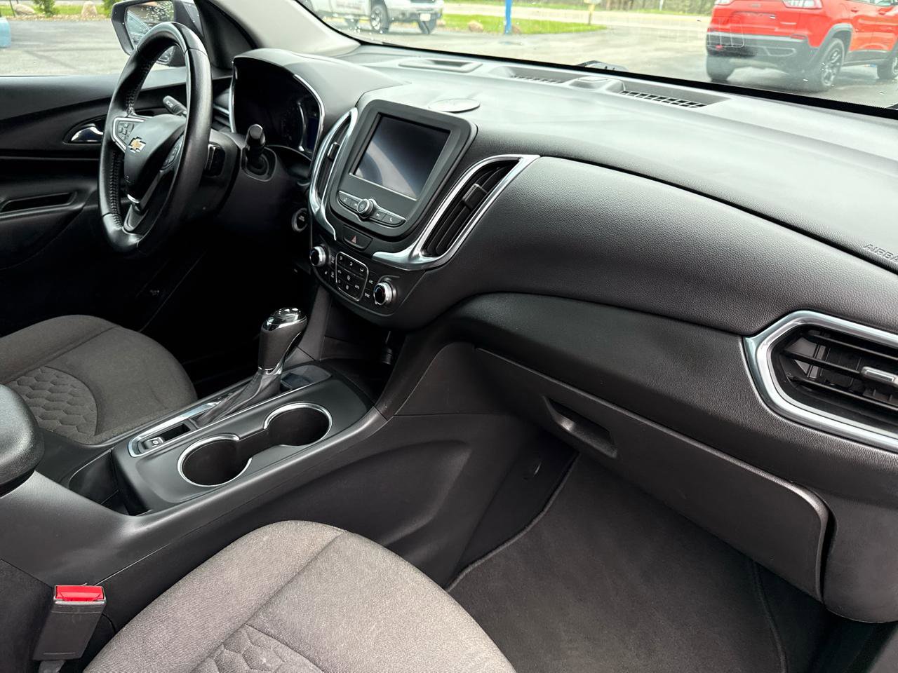 Used 2021 Chevrolet Equinox LT FWD image 24