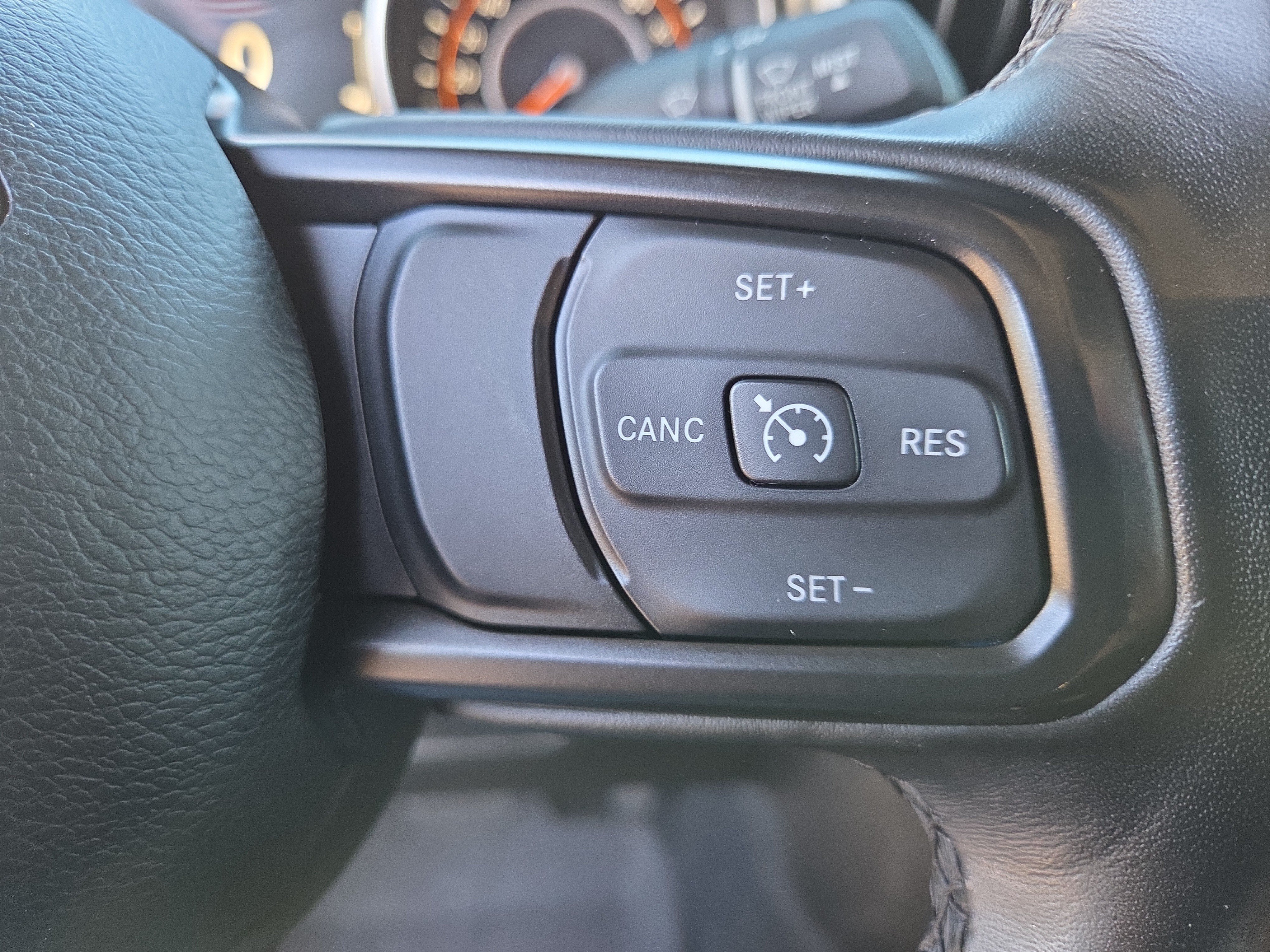 Certified 2022 Jeep Gladiator Overland AWD/4WD image 28