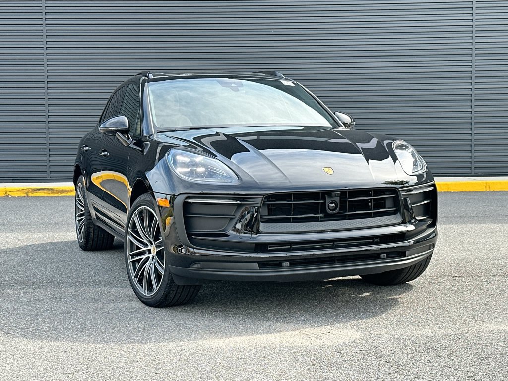 New 2026 Porsche Macan AWD/4WD image 7