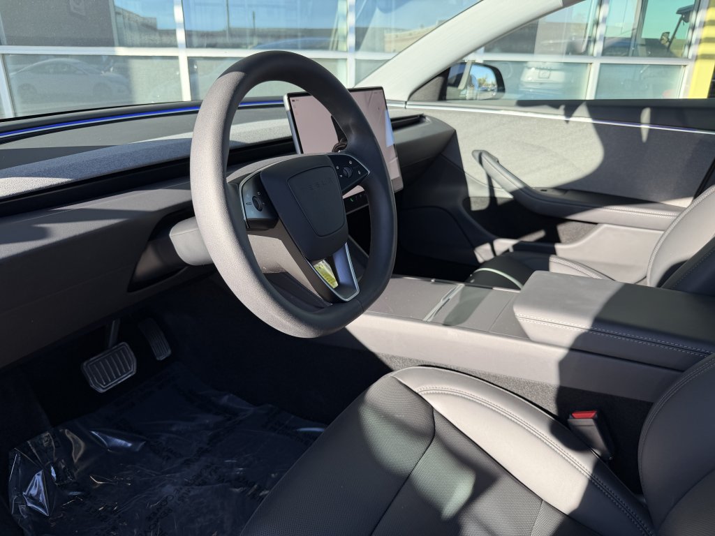 Used 2025 Tesla Model 3 Long Range RWD image 36