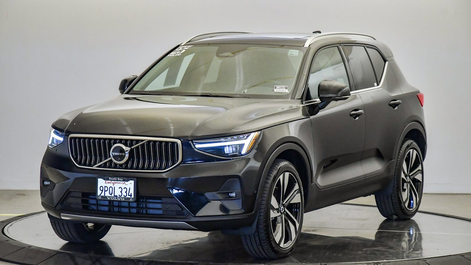 Certified 2025 Volvo XC40 B5 Plus w/ Climate Package