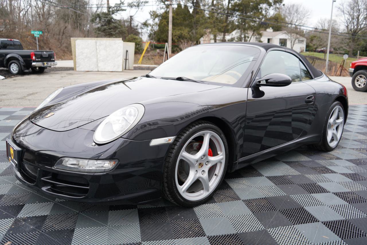 Used 2005 Porsche 911 Carrera image 11