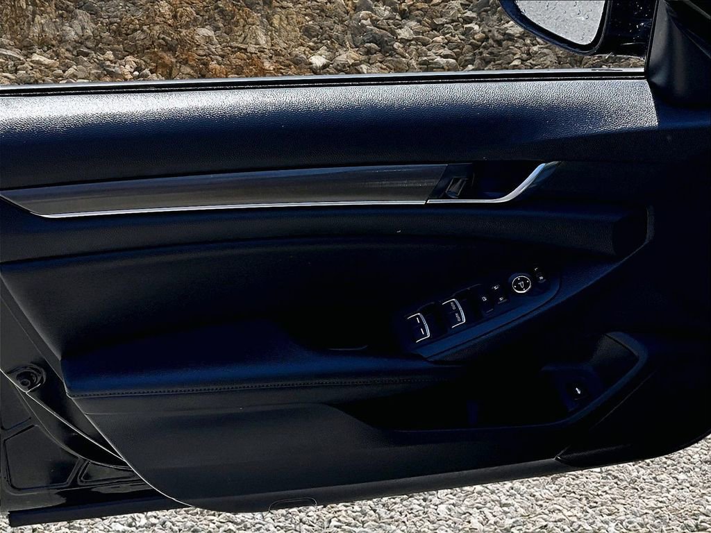 Used 2019 Honda Accord LX image 16