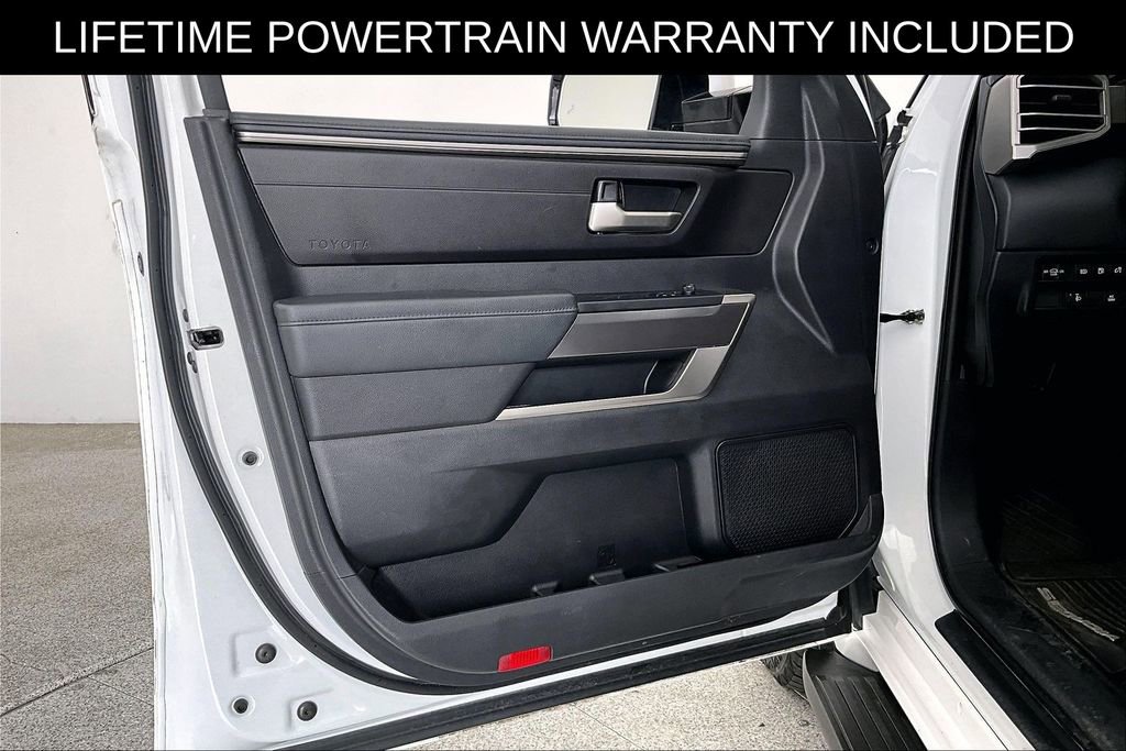 Used 2023 Toyota Sequoia SR5 w/ SR5 Premium Package AWD/4WD image 23