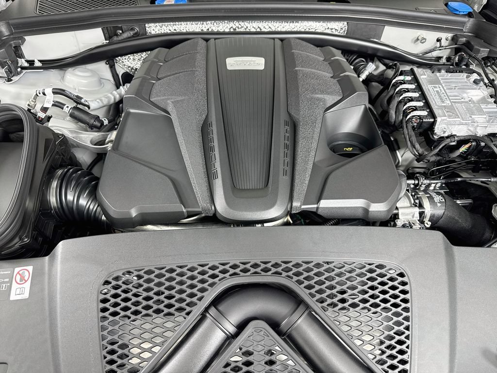 New 2026 Porsche Macan S AWD/4WD image 32