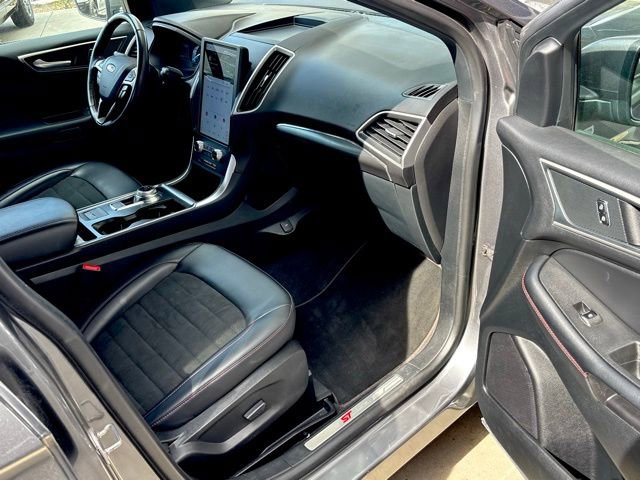 Used 2024 Ford Edge ST-Line image 30