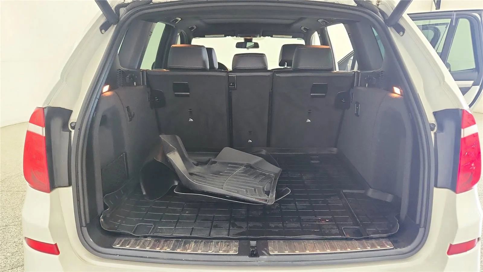 Used 2017 BMW X3 xDrive28i AWD/4WD image 19