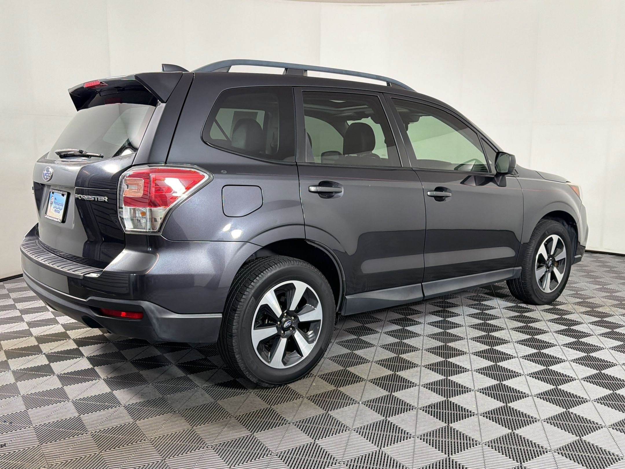 Used 2018 Subaru Forester 2.5i Premium AWD/4WD image 7