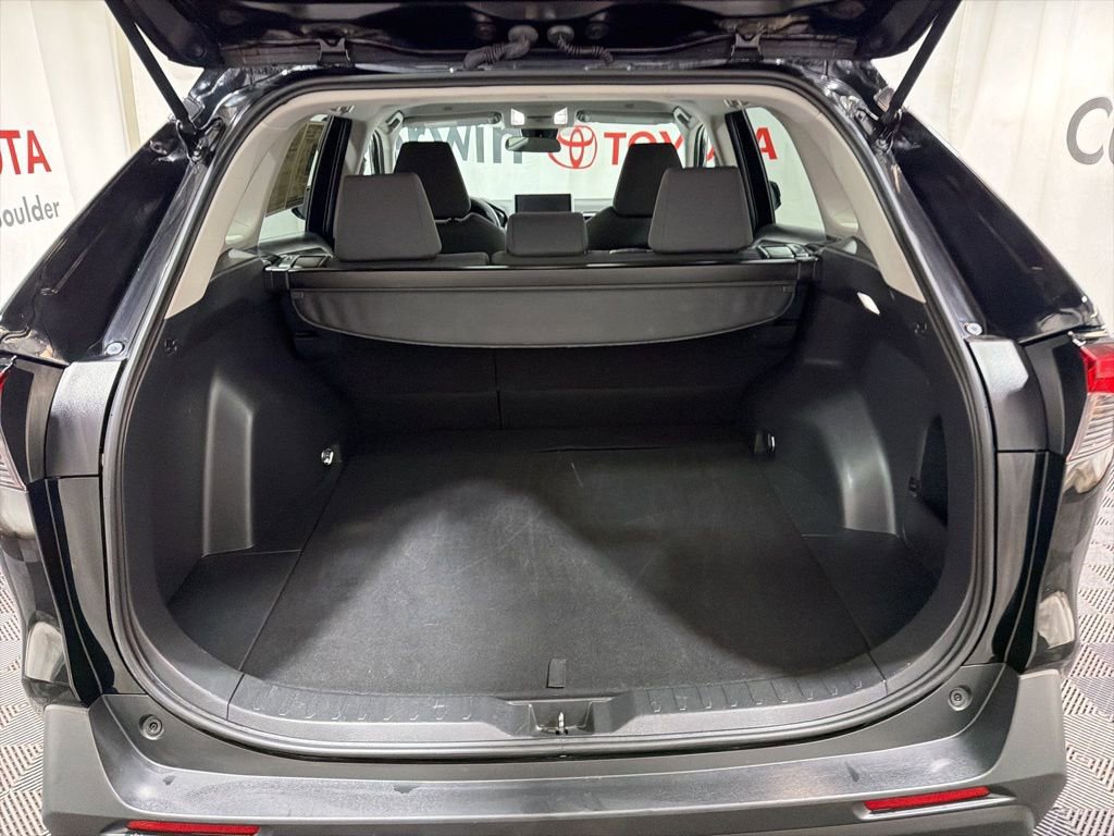 Used 2025 Toyota RAV4 XLE image 15