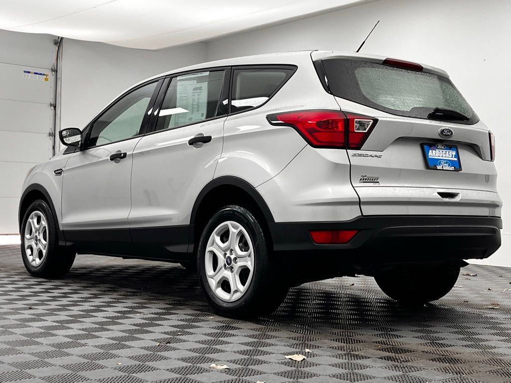 Used 2019 Ford Escape S image 10