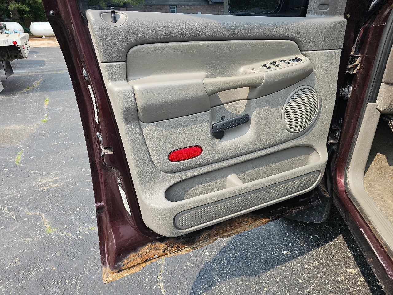 Used 2005 Dodge Ram 2500 Truck SLT w/ Quad Cab Big Horn Value Group image 10