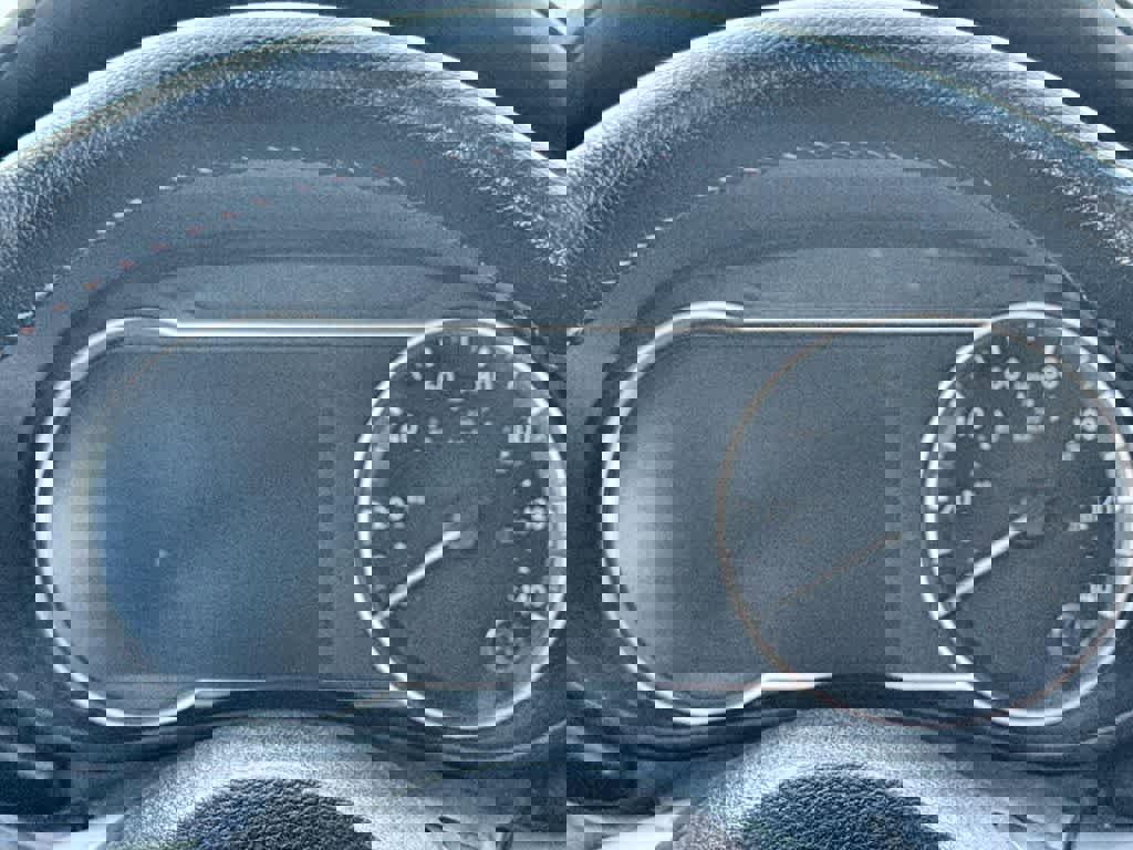 Used 2024 Nissan Versa SR image 19