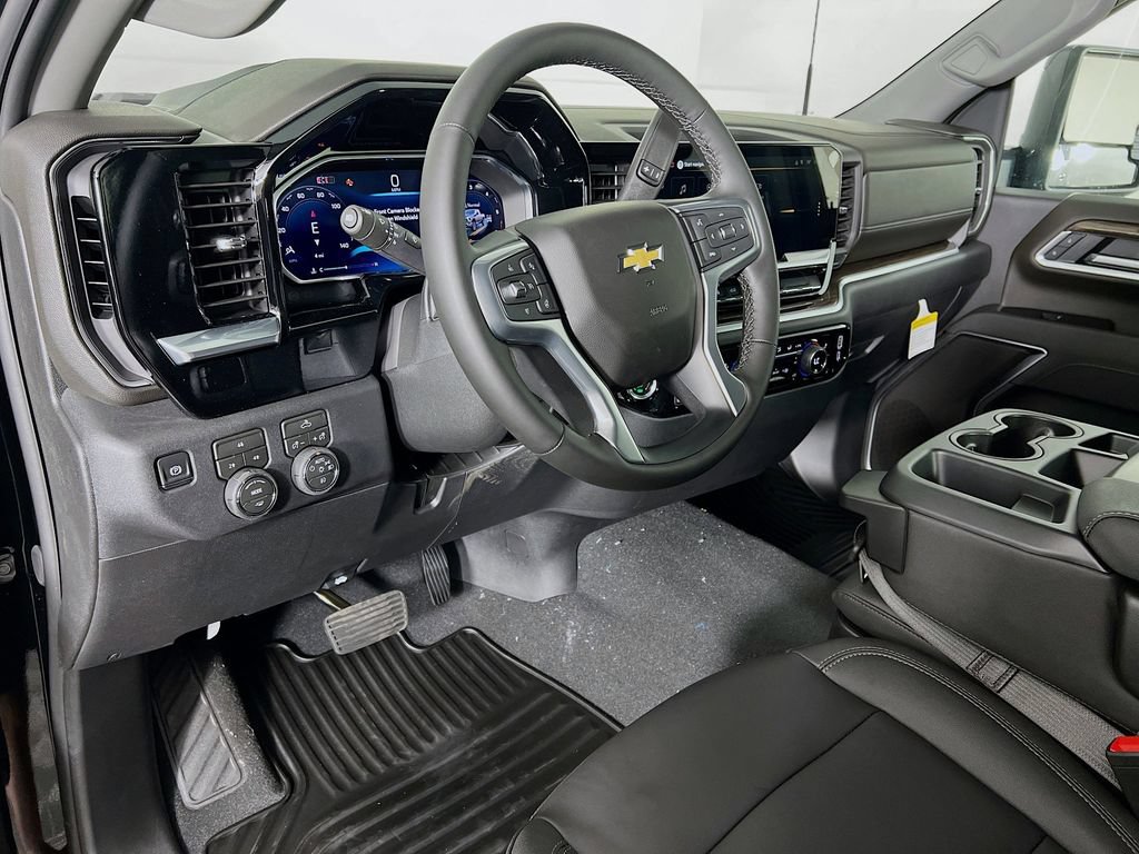 New 2026 Chevrolet Silverado 2500 LT w/ Leather Package AWD/4WD image 9