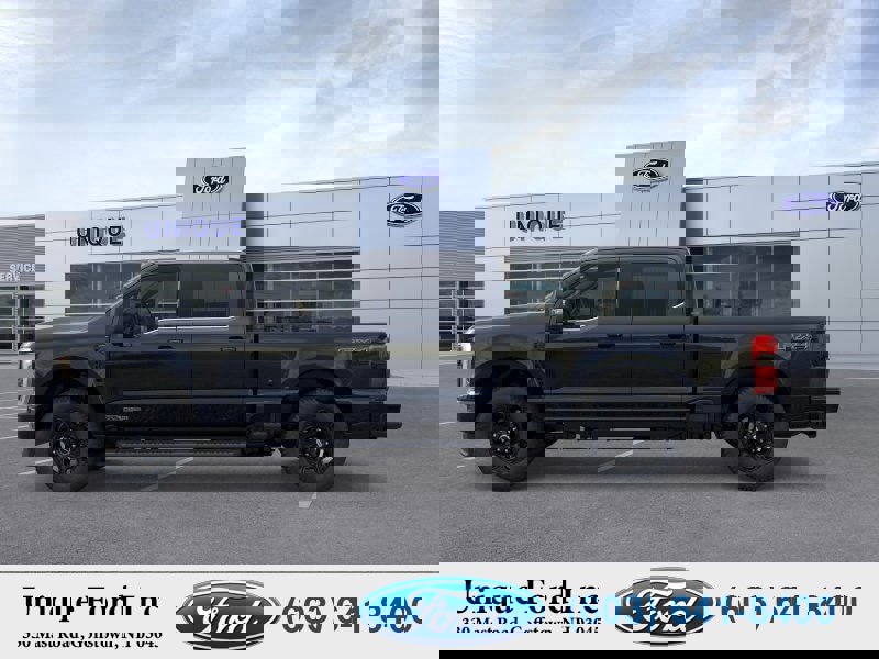 New 2026 Ford F350 Lariat w/ Black Appearance Package image 32
