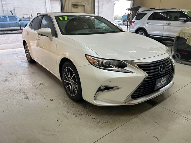 Used 2017 Lexus ES 350 w/ Premium Package image 3
