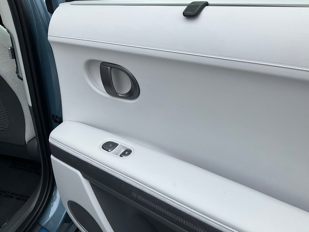 Used 2025 Hyundai Ioniq 5 Limited image 57