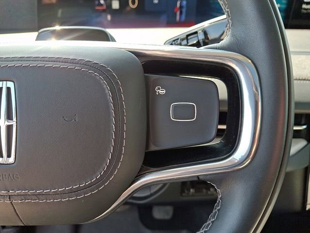 Certified 2025 Lincoln Navigator L Reserve AWD/4WD image 22