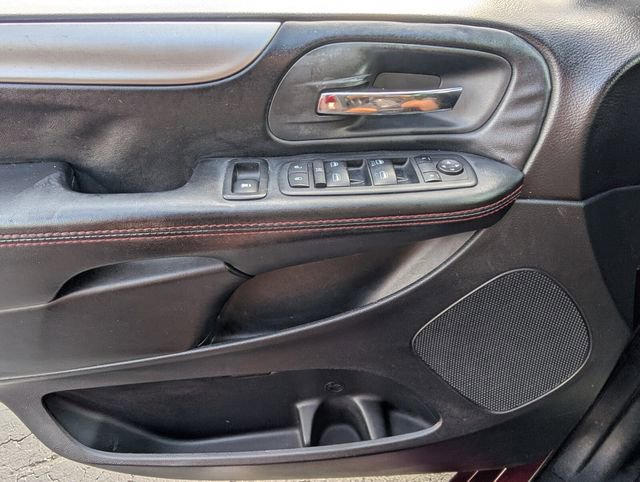 Used 2018 Dodge Grand Caravan GT image 34