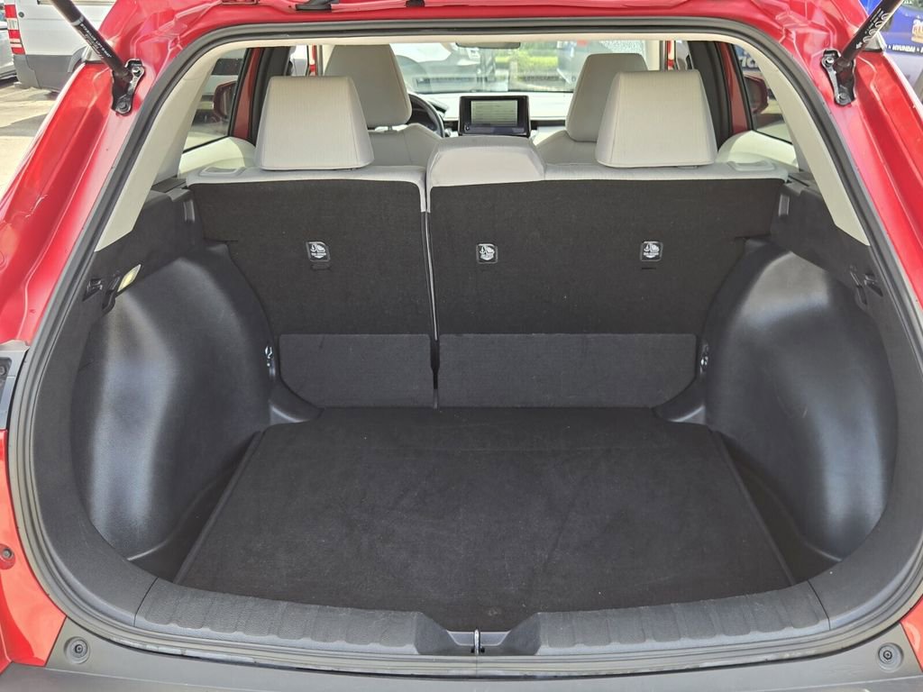 Used 2023 Toyota Corolla Cross LE FWD image 16