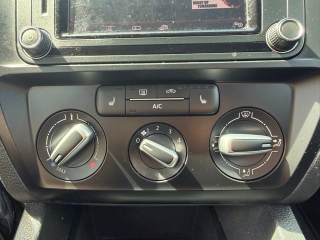 Used 2017 Volkswagen Jetta SE FWD image 20