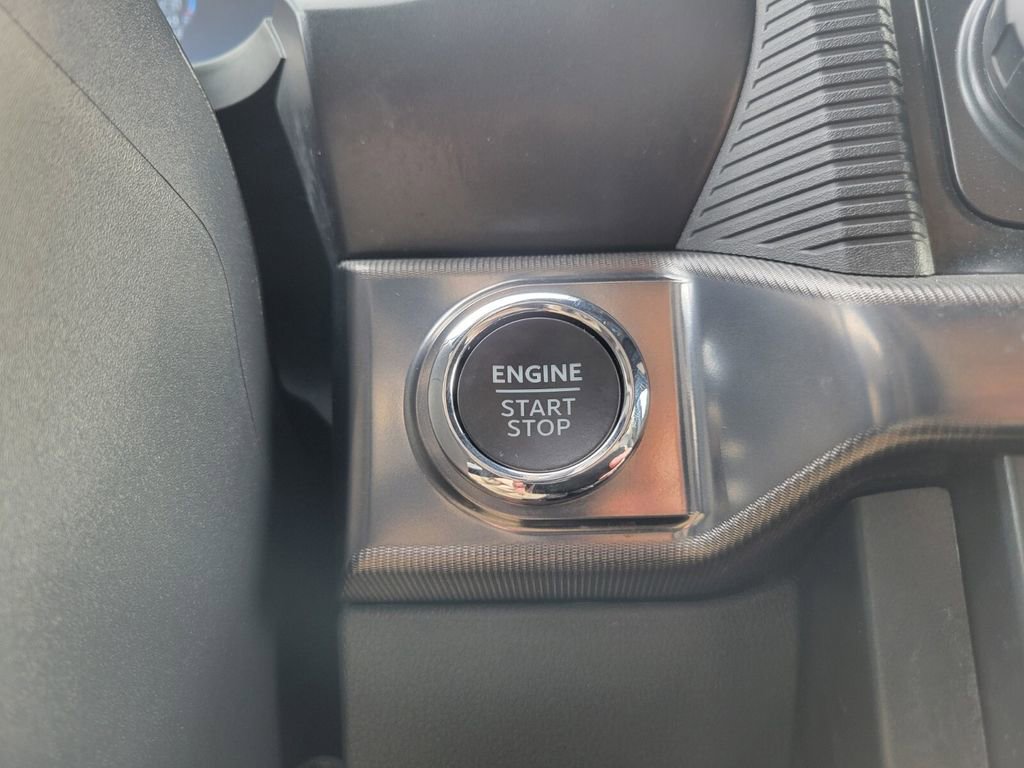 Used 2025 Ford F150 Raptor image 22