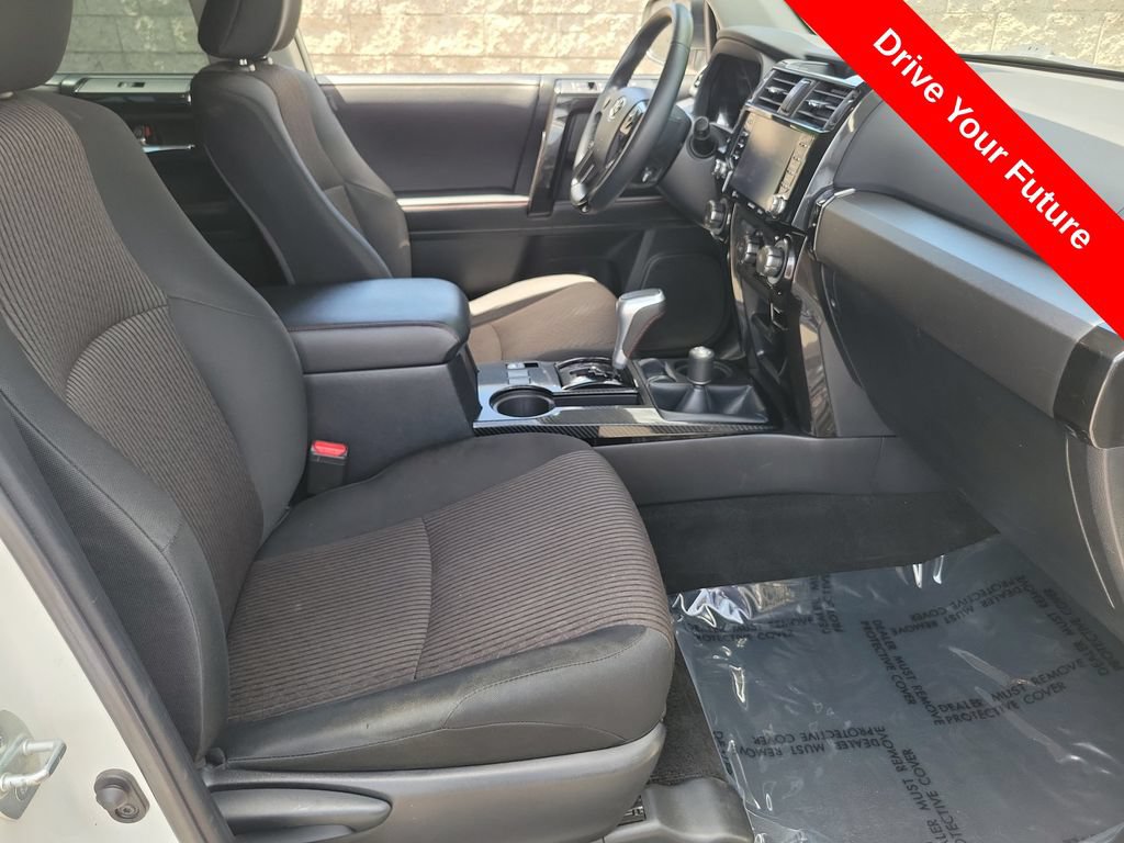 Used 2022 Toyota 4Runner TRD Off-Road AWD/4WD image 19