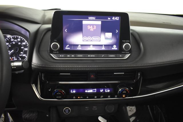 Used 2023 Nissan Rogue SL AWD/4WD image 18