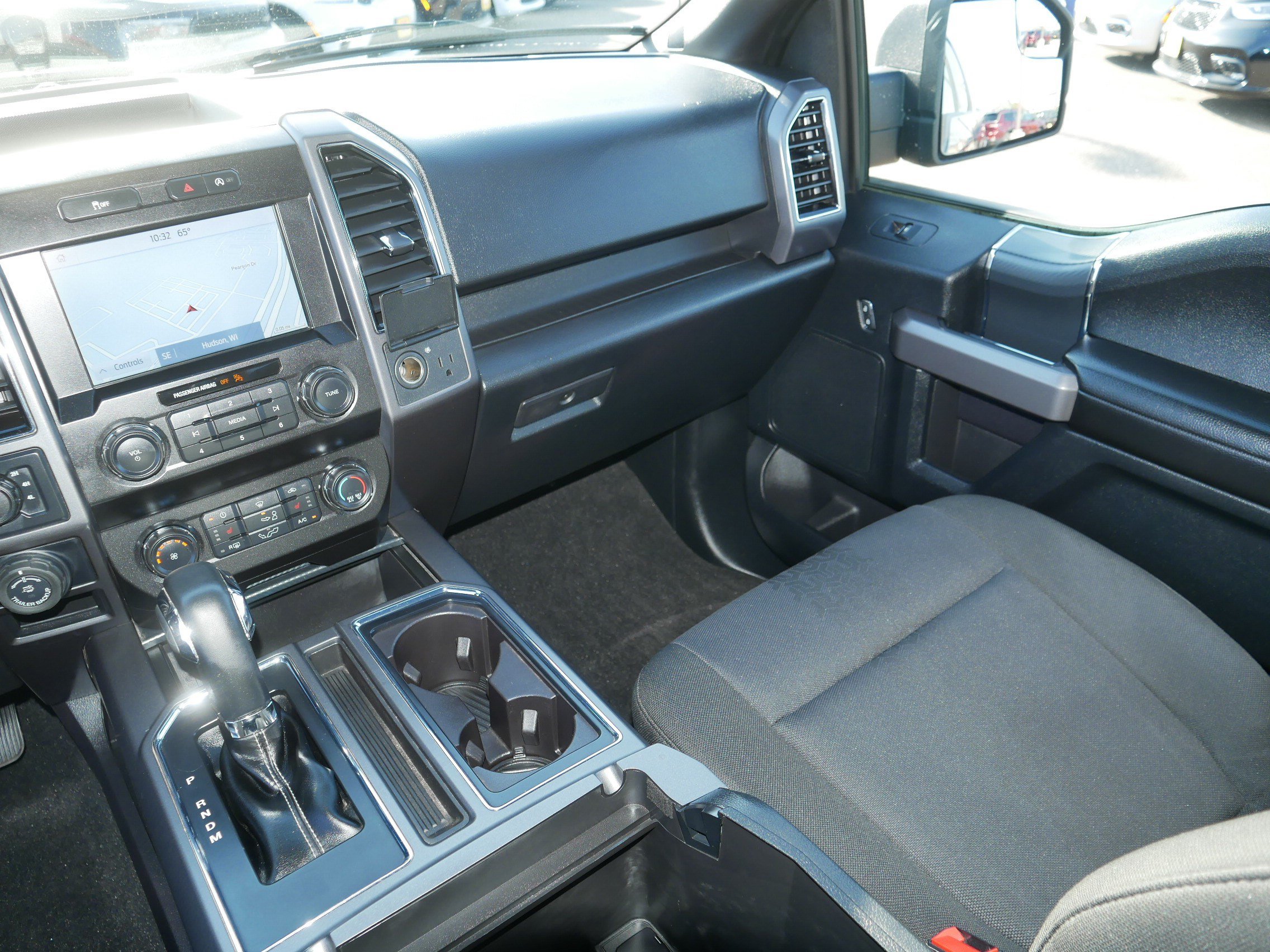 Used 2019 Ford F150 XLT w/ Equipment Group 302A Luxury AWD/4WD image 11