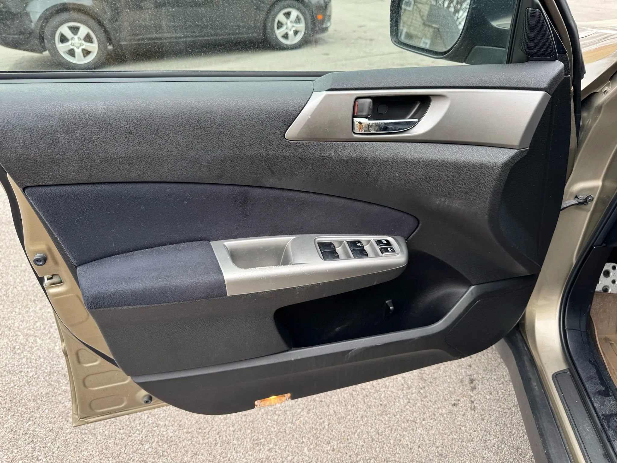 Used 2009 Subaru Forester 2.5XT Limited image 14